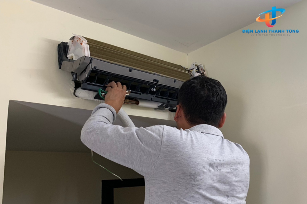 Vệ sinh máy lạnh Bình Dương